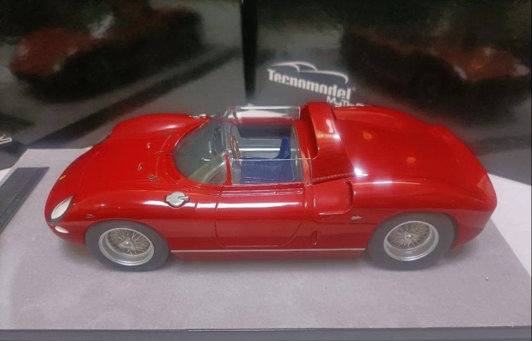 Tecnomodel 1:18 250P แบบกด1963สีแดงจำลองแบบจำกัดของขวัญโมเดลรถยนต์โลหะเรซิ่นแบบคงที่