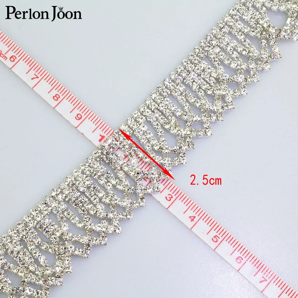 Shaking and sparkling rhinestone trim crystal webbing decorative diamond chain clothing accessories ML089