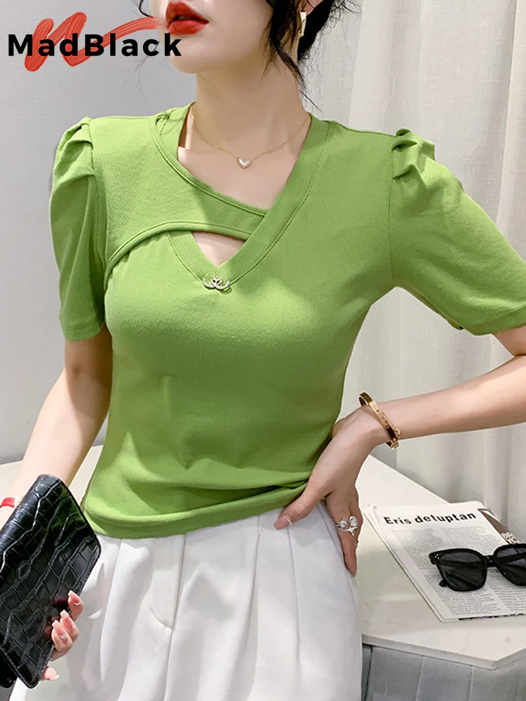 MadBlack Summer European Clothes T-Shirt Woman V Necks Hollow Out Slim Tops Short Sleeve Elastic Bottoming Tees 2023 New T34214C