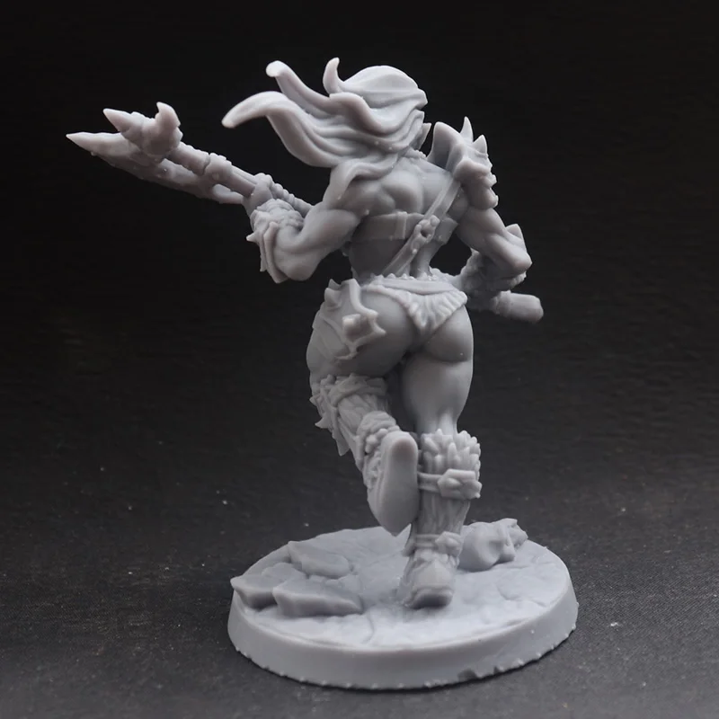 56mm 75mm Resin Model Kits Orc Female Axe Fighter Warrior Figurine Sculpture Unpainted No Color RW-084