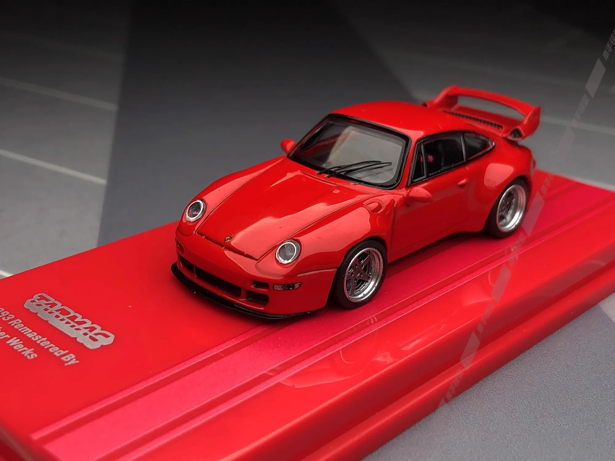 

Tarmac Works 1:64 993 Gunther Werks Модель автомобиля из сплава, литая под давлением модель автомобиля, коллекция ограниченного выпуска, игрушки для хобби