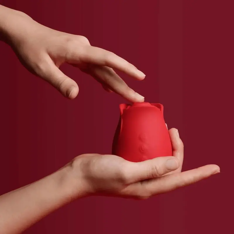 Tracy's Dog Rosie el dispositivo de succión clitoriana rosa portátil sabe a labios calientes, con succión de pulsación en todo el cuerpo