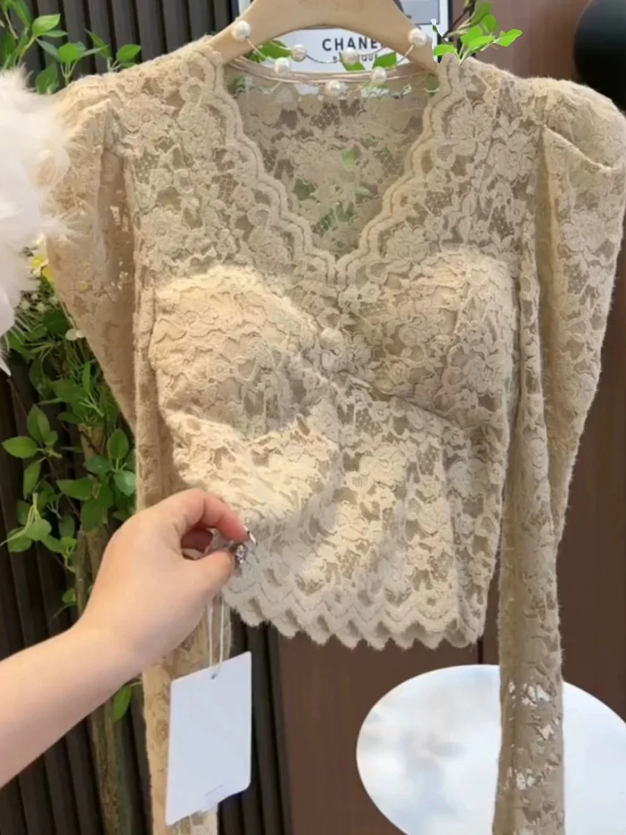 

Thiened ort Lace irt V-Ne Bubble Sve Base Layer Цветочный дизайн Корейский сексуальный ажурный длинный топ све