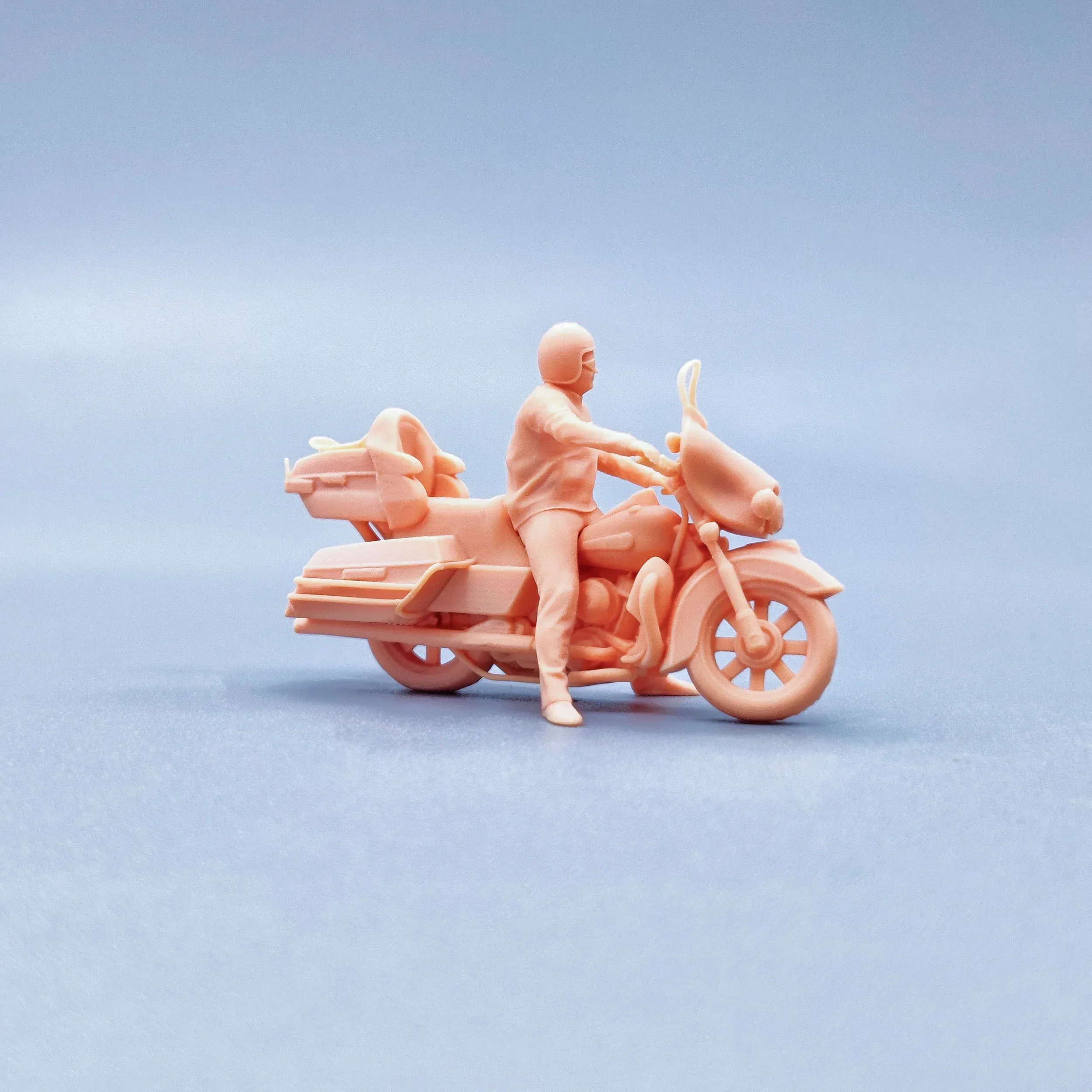 1/64 입상 스케일 모델 수지 경찰 오토바이 헬멧 남성용 색상이없는 미니어처 디오라마 손으로 그린 ​​W215