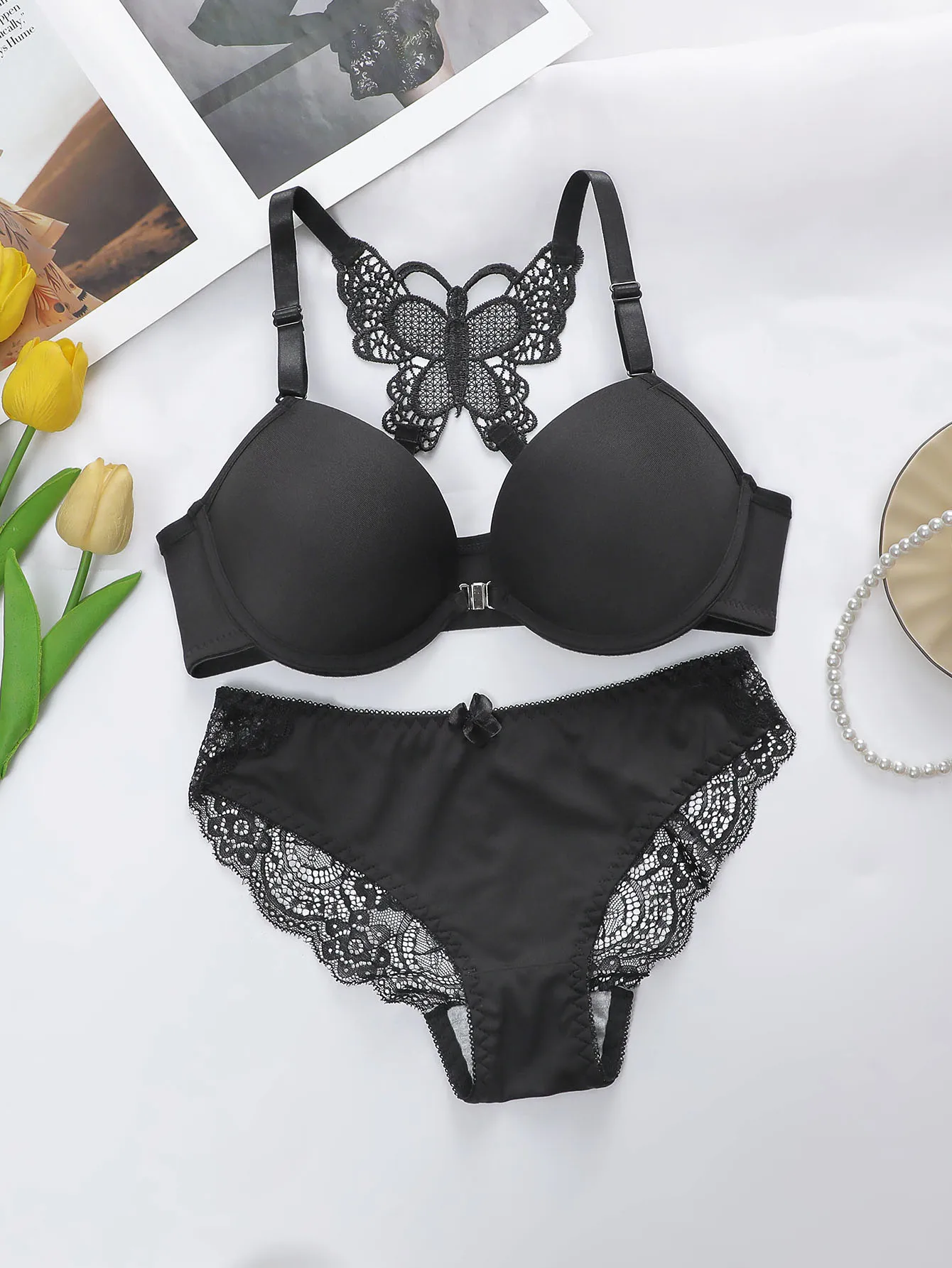 Women\'s Sexy Lace Set With Butterfly Design At the Back and The Front Closure Bra With Steel Ring Pretty Underwear Panty A2120