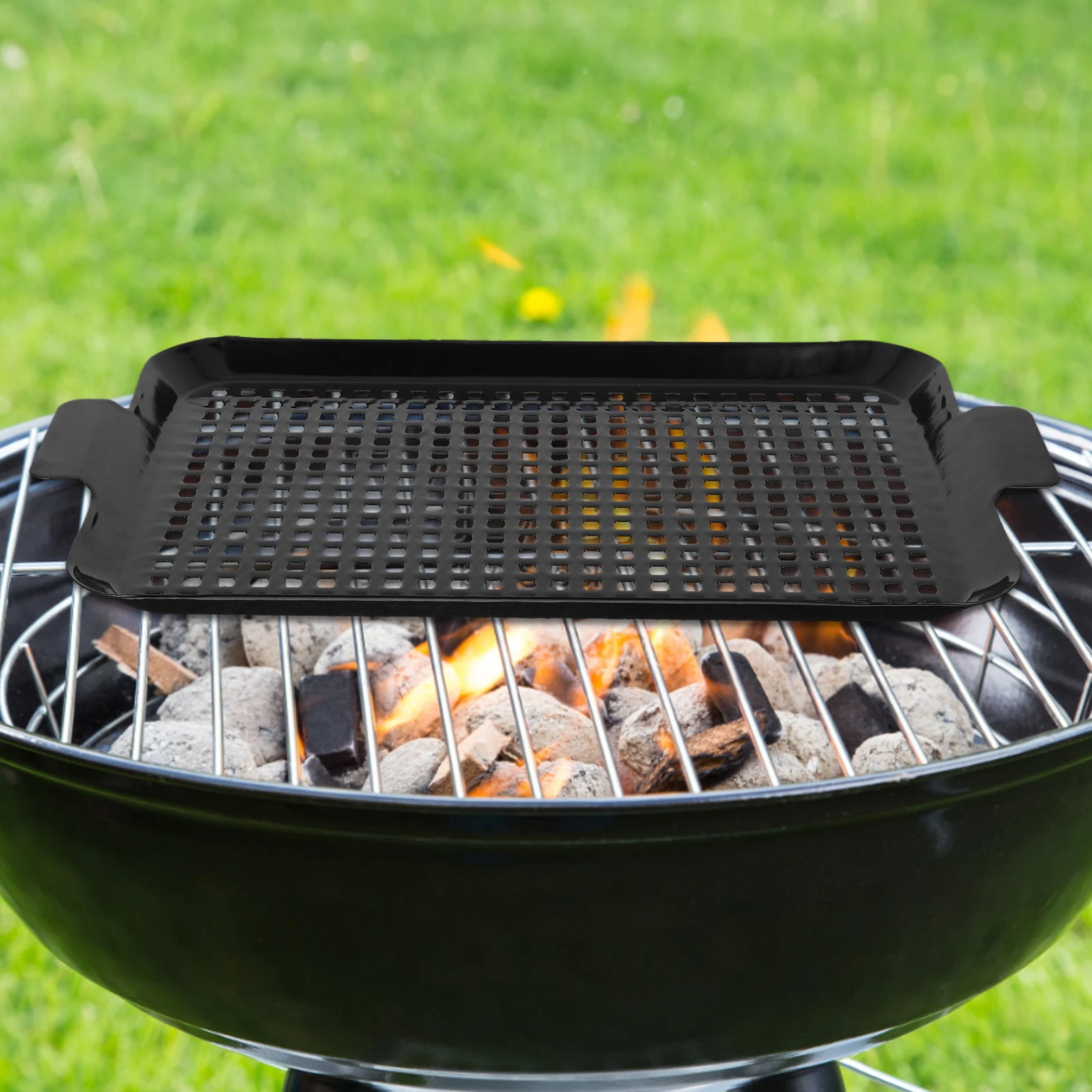 

2Pcs Nonstick Grill Pans Perforated Grilling Trays Raised Edges Rectangle Bbq Tray for Vegetables Fish Meat Outdoor Cooking