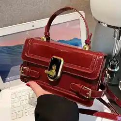 Luxury Women's Patent Leather Red Small Square Bag Korean Popular One Shoulder Crossbody Bags 2025 New Spring Versatile Handbags