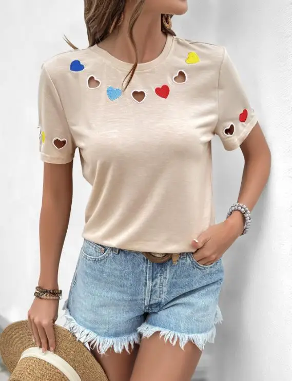 

2025 Dating Casual Sweet Style Heart Embroidery Hollow Short Sleeved T-Shirt for Women