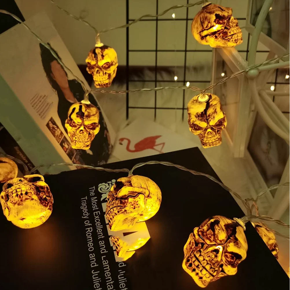 

1Pcs Creative Skull String Lights Halloween Decor Scary LED Head Lamps Unique Atmosphere Party Decoration Skull String Lights