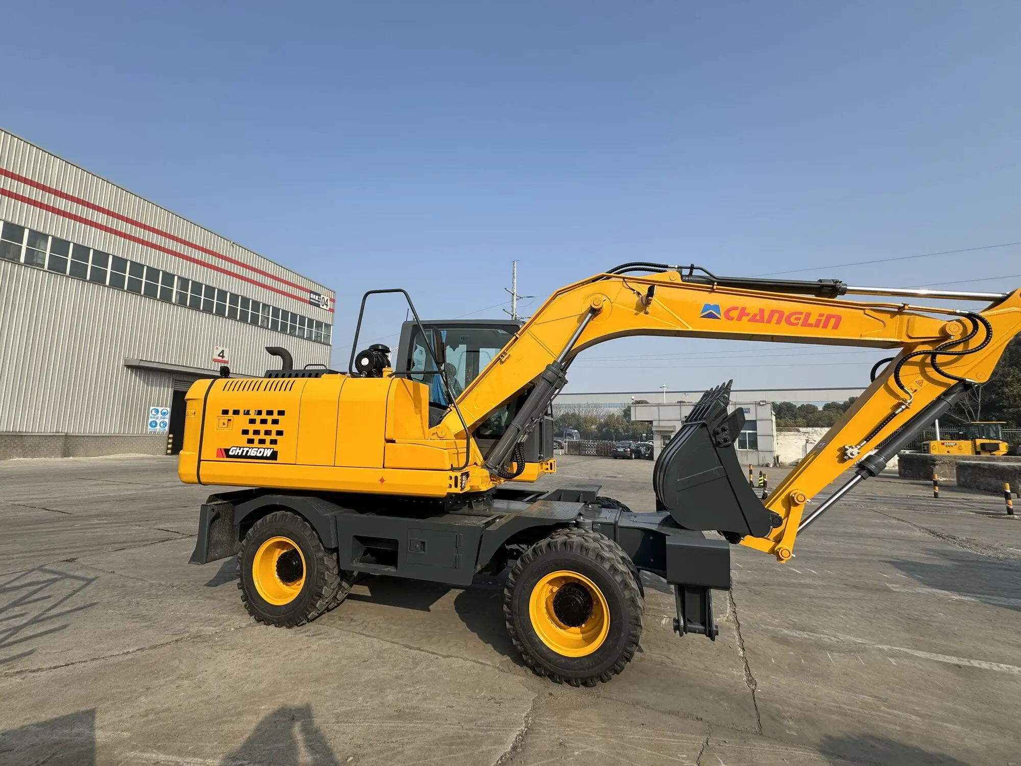 Wheel Excavator 10Ton 13.5Ton 15Ton 21Ton Engineering Construction Heavy Excavating Hine From China