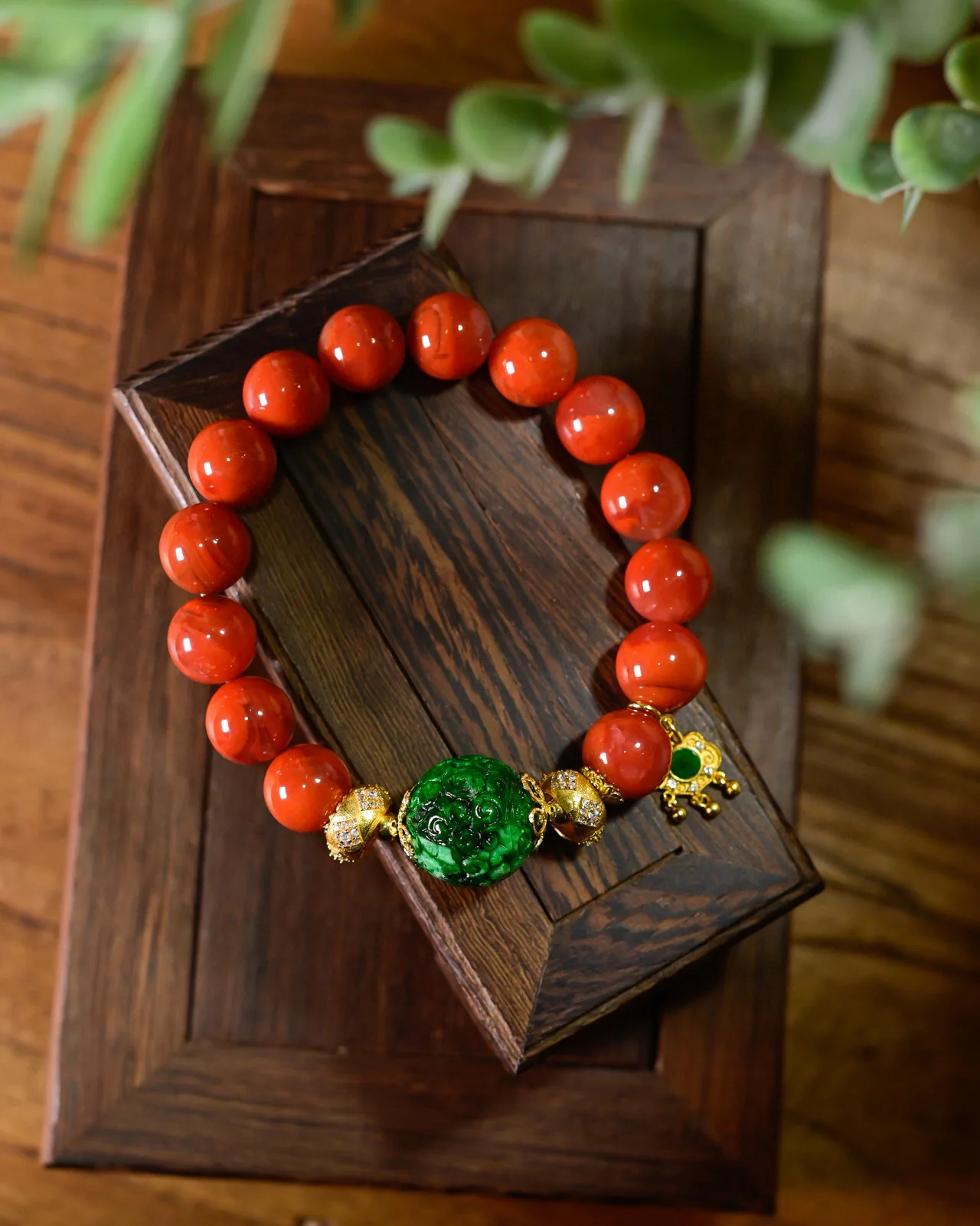 

Браслет из натурального красного агата с жадеитовыми бусинами Huiwen класса А, привлекающим богатством, ювелирные изделия из энергетического камня для женщин