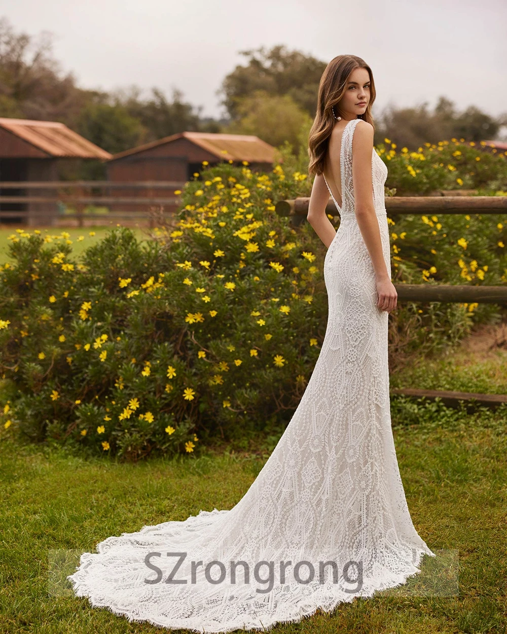 

Custom Made V-neck Bohemaid Sleeveless Lace Wedding Dress Mermaid Sexy Button Back Floor Length Bridal Dress with Court