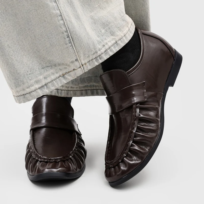 Wrinkled Lazy Style Men Loafers Are Soft Breathable Comfortable Height Increasing Suitable for Lazy People At Work As A Single