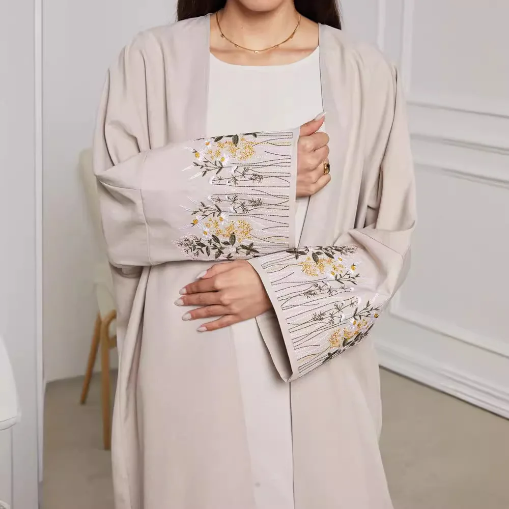 

Ближневосточный мусульманский 2025 новый модный женский повседневный модный простой кардиган с длинными рукавами и вышивкой, пальто, женская одежда Абая