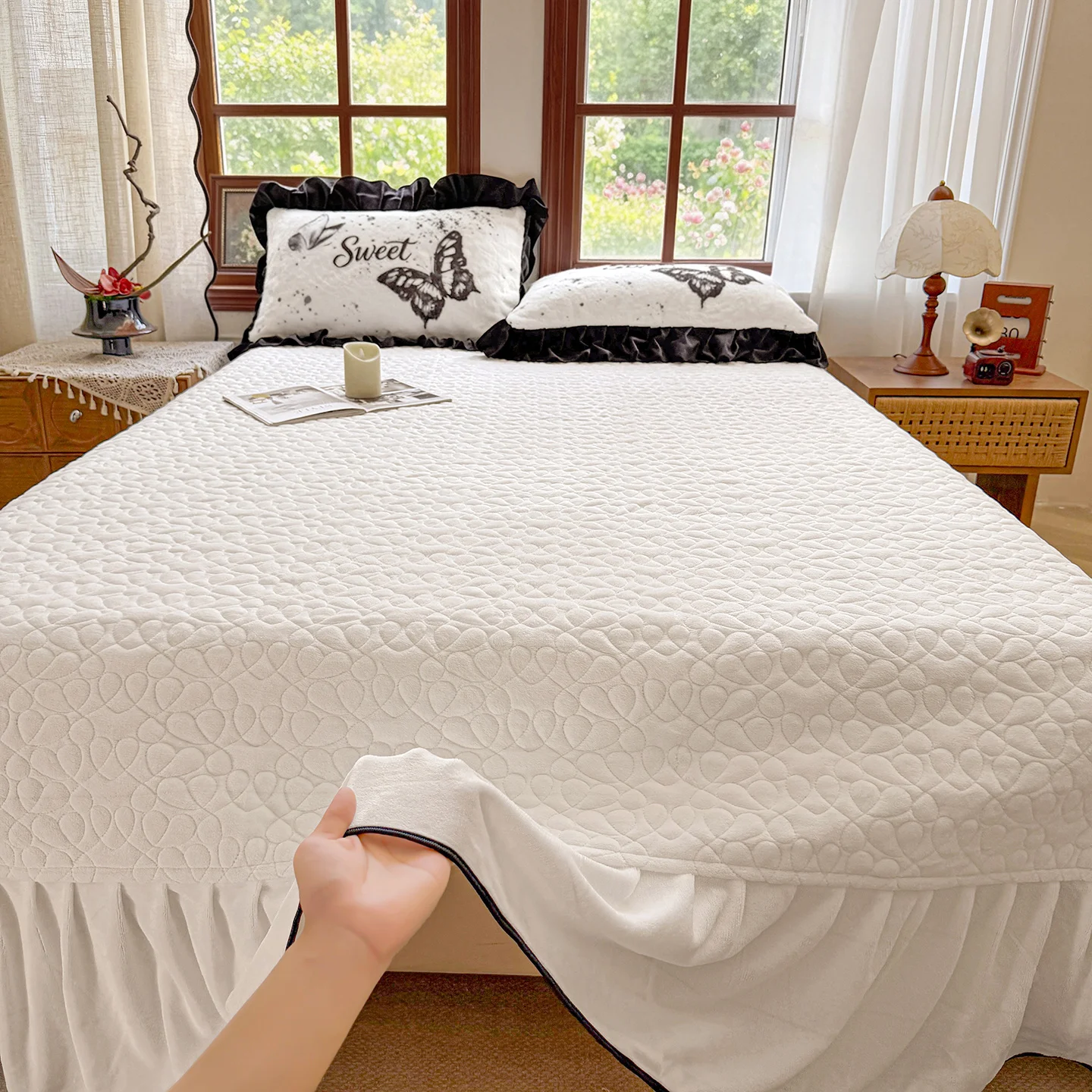 1pc Quilted Bedspread with Ruffles Thickened Flower Printed Bed Cover Queen/King Size Bedspreads Colchas Y Coverlets 침대 패드