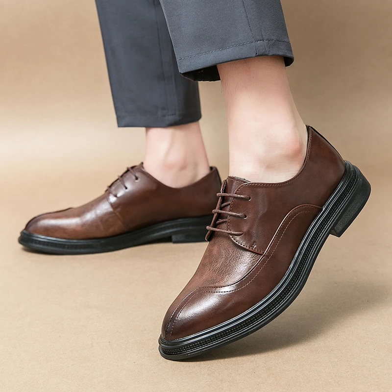 2023 summer new shoes men's wedding leather business men's dress pointed casual youth British style inside the high