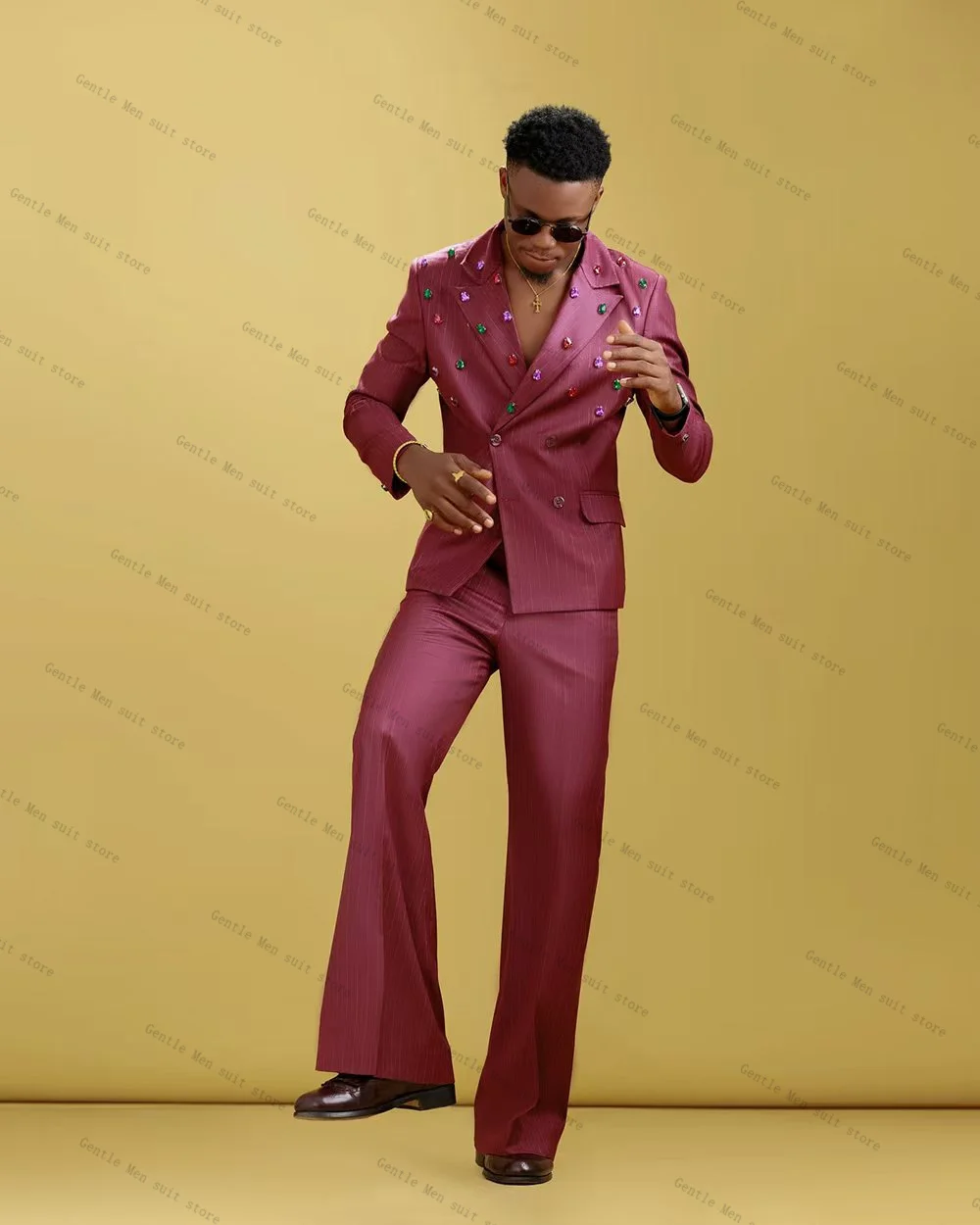 

Pinstripe Men Suit Set 2 Piece Blazer+Pants Trousers Colorful Crystals Wedding Tuxedos Formal Office Jacket Prom Coat Customized