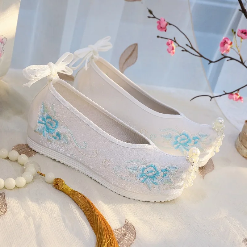 Size 34-41 Hanfu Shoes Women Traditional Chinese Style Hanfu Shoes Lady Embroidered Vintage Dance Performance Ancient Footwear