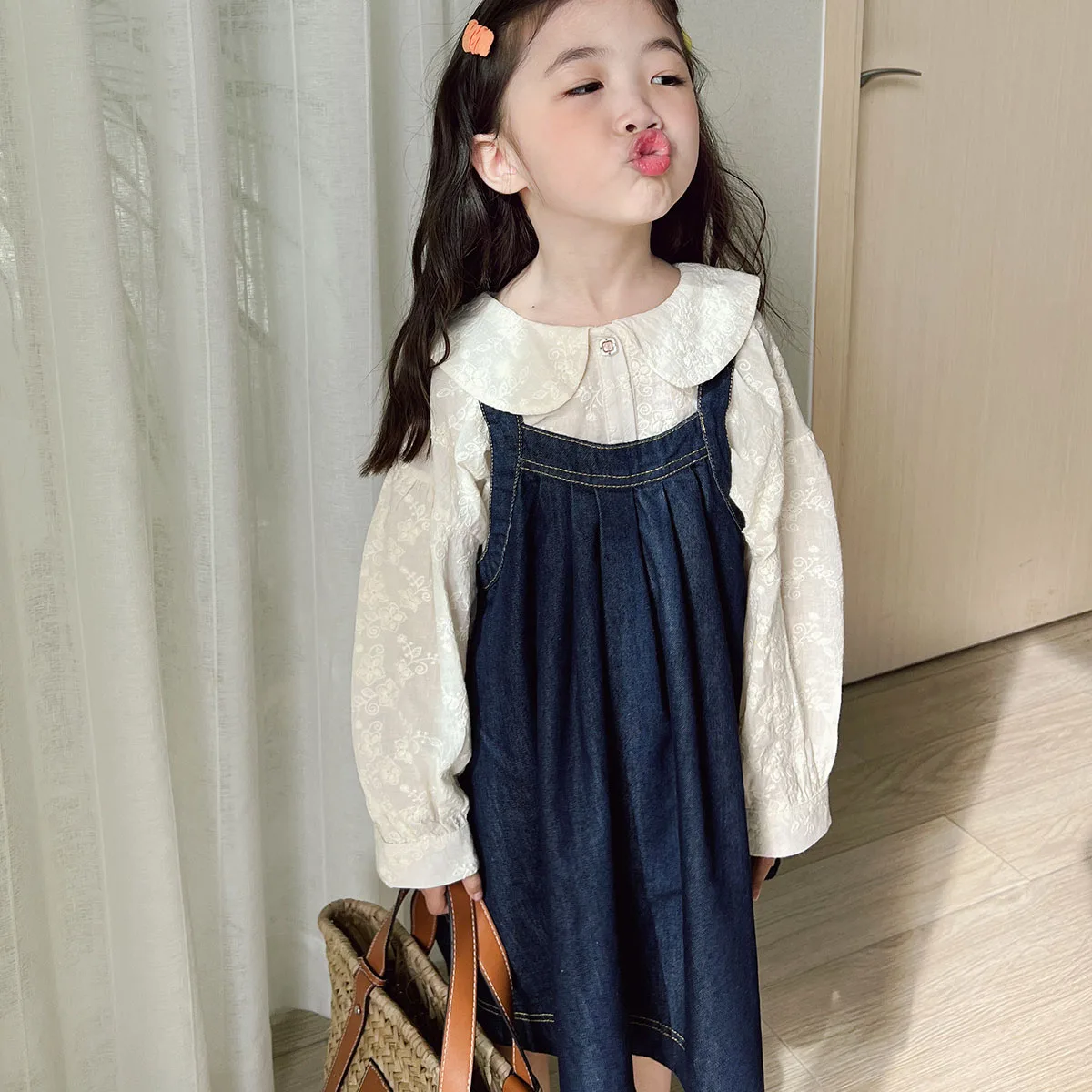 2022 Spring Autumn Girls\' Clothing Sets Lady Style Long-Sleeved Children\'S Suit Cute Denim Suspender Dress +Lace Shirt Suit