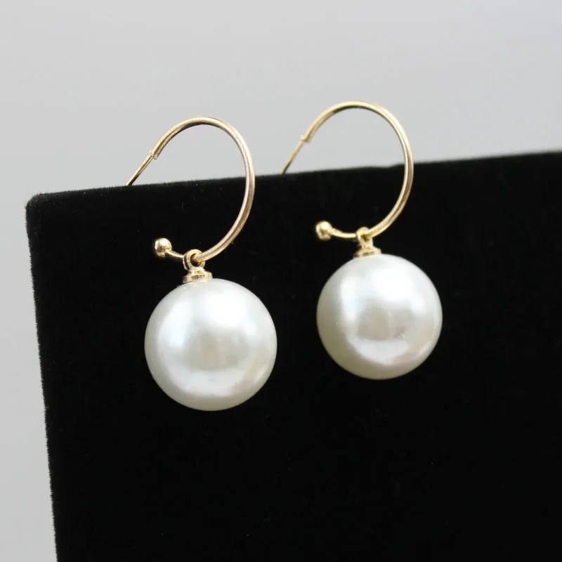 NEW Big White Imitation Pearl Round C-type Drop Earrings for Women Pendientes Hyperbole Geometry Ear Jewelry Simple Accessories