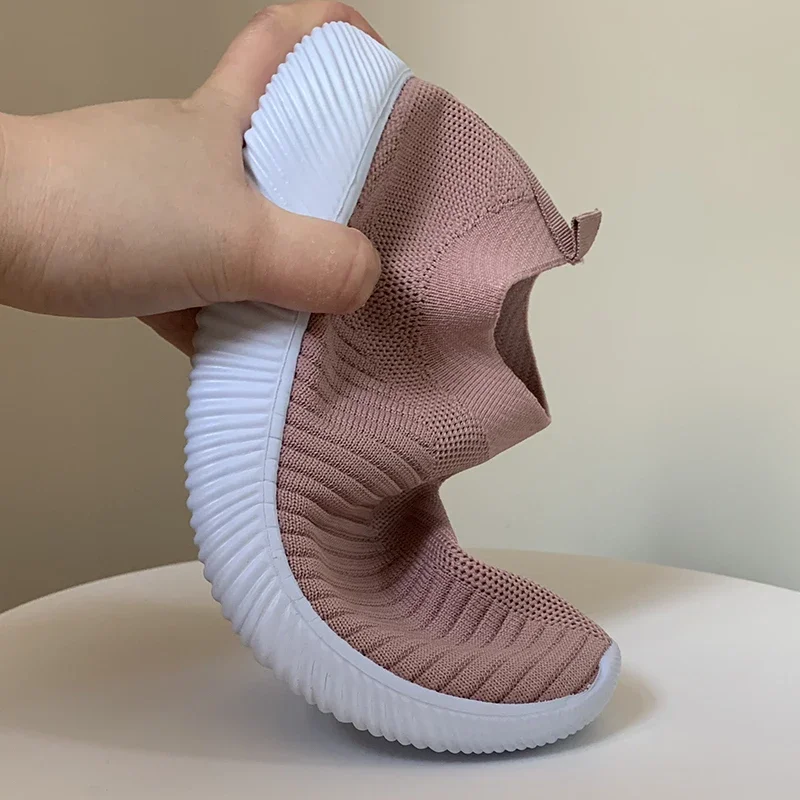 Baskets à plateforme en maille respirante pour hommes, chaussures décontractées unisexes à fond souple, Super légères et confortables, chaussures de sport pour Couple, 2025