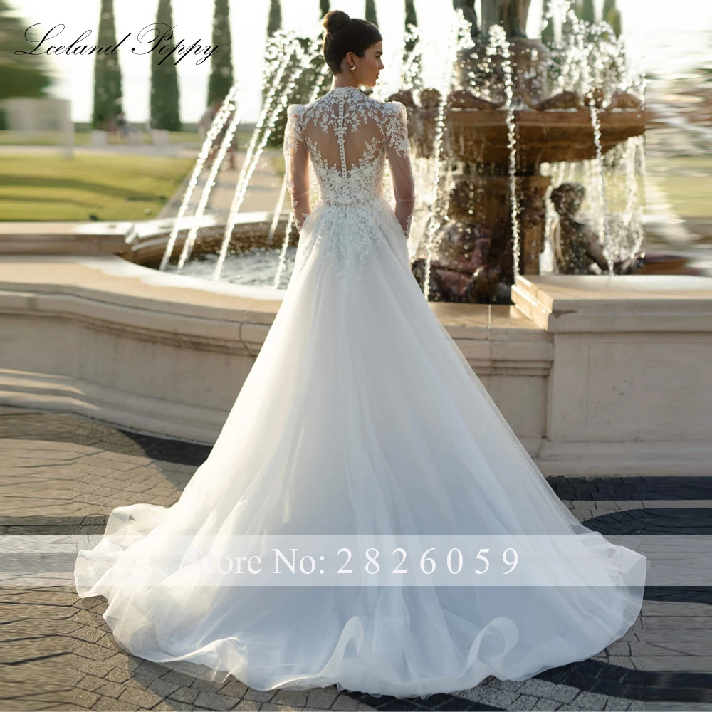 IJsland Poppy Aangepaste A-lijn O-hals Kanten Trouwjurken Gezwollen mouwen Tule Bruidsjurken met Hofsleep