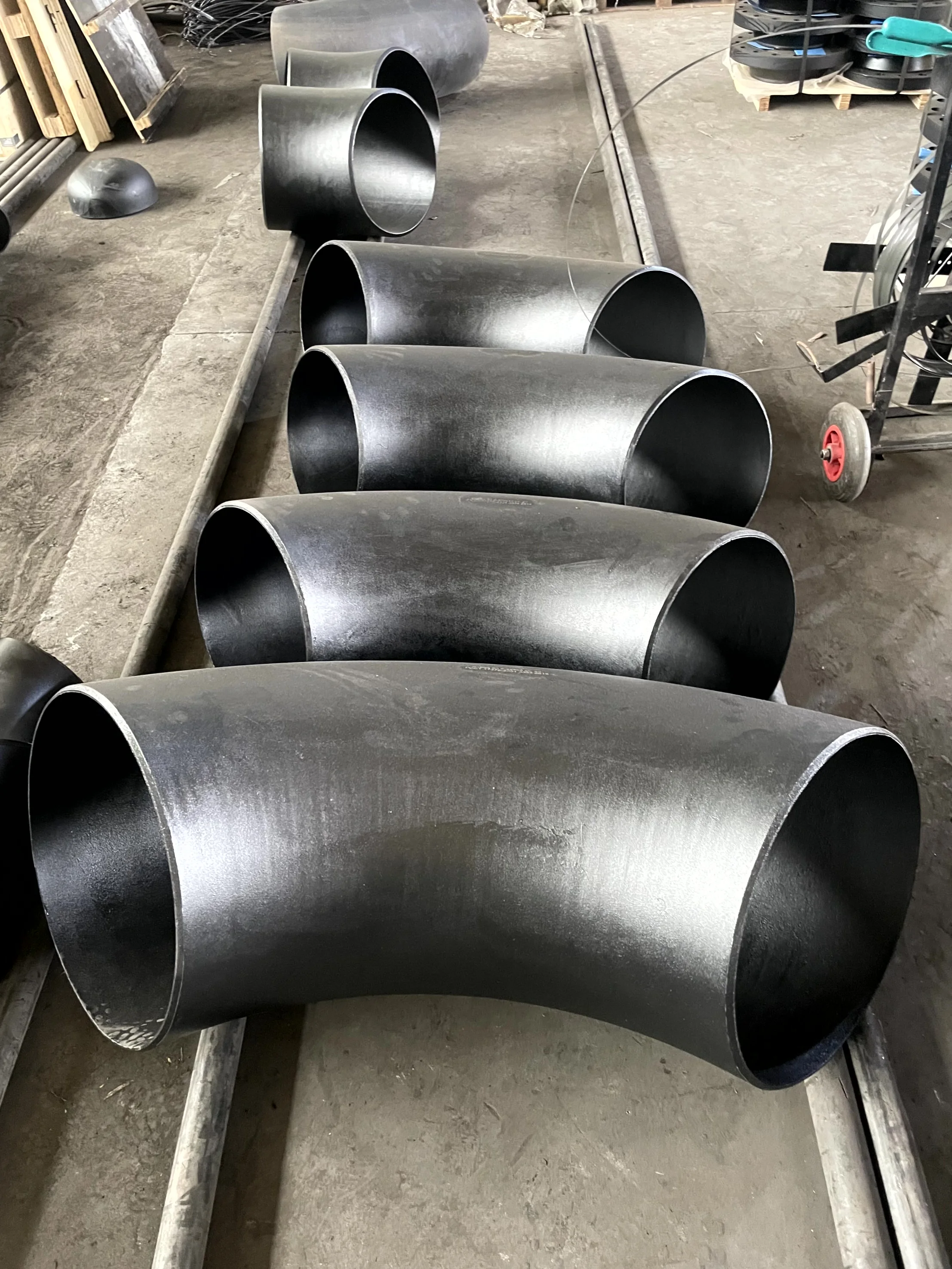 304 الفولاذ المقاوم للصدأ 90 درجة طويلة نصف القطر مغزل الانحناء 2 بوصة NPT/ BSP الكوع لتطبيقات المياه الصحية تزوير ل 14 مللي متر