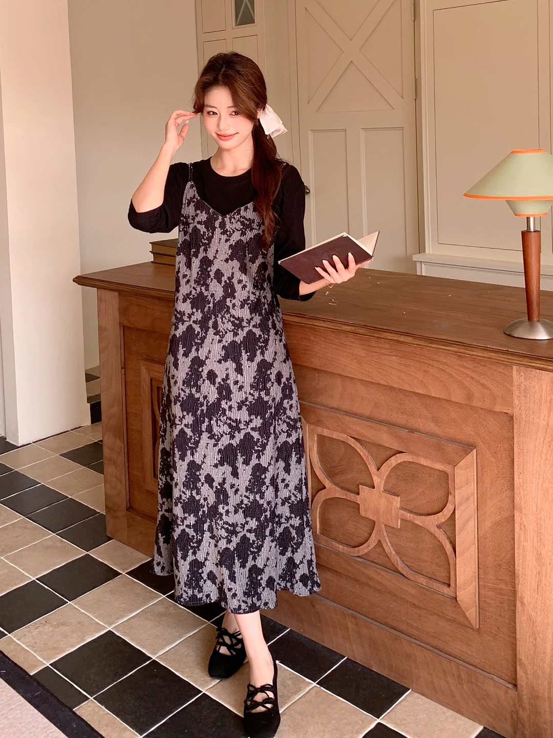 

Ретро-комплект из бархатного платья-халтера с цветочным принтом и топа для женщин: модный весенне-осенний облегающий костюм-двойка с высокой талией и V-образным вырезом