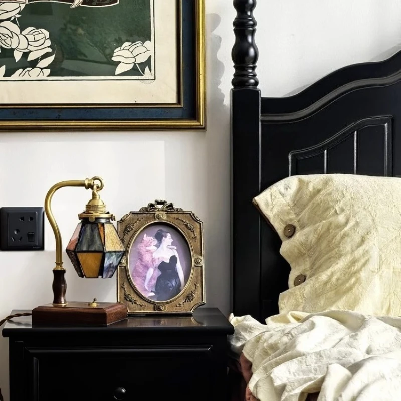 Bedside retro table lamp