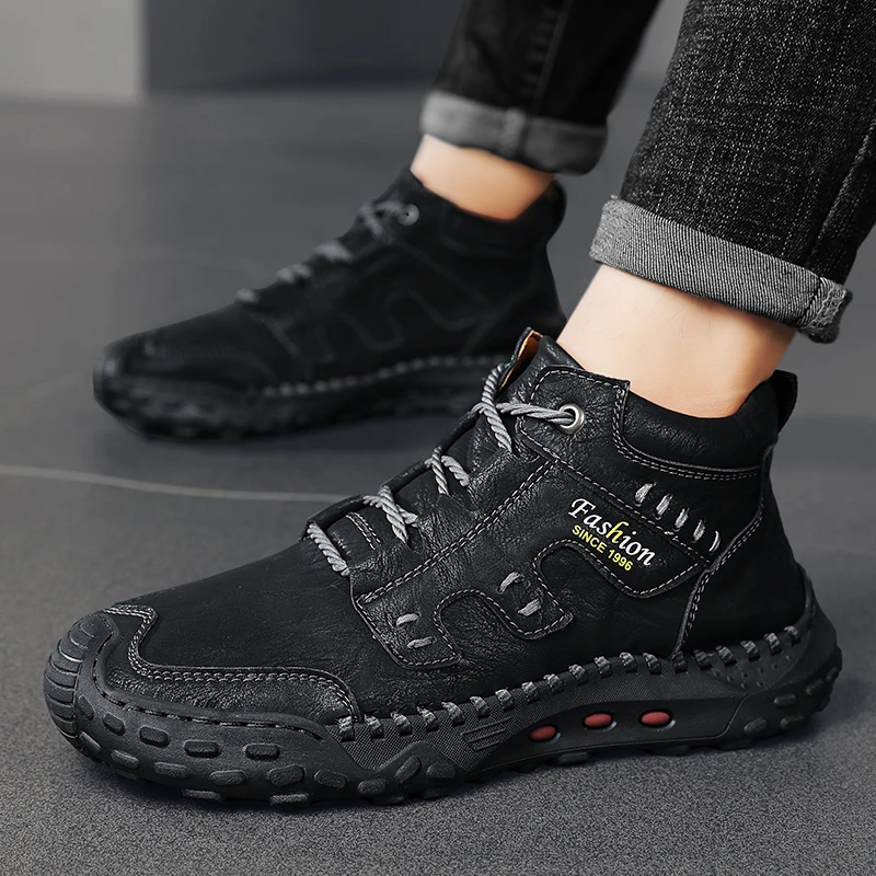 

2025 new plus size men's casual shoes, thick soled leather shoes, hand sewn loafers, fashionable men's shoes