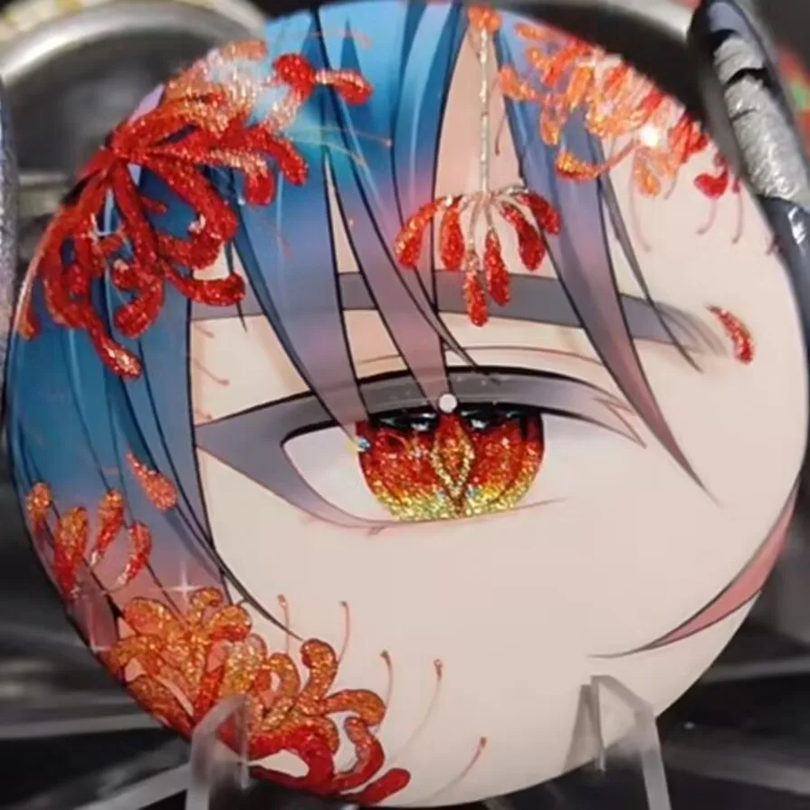 게임 주변기기 "바칸: 스타 레일"의 58mm 크기의 멋진 별 모양 배지에는 샌드 골드, 로빈 등 다양한 별이 새겨져 있습니다.