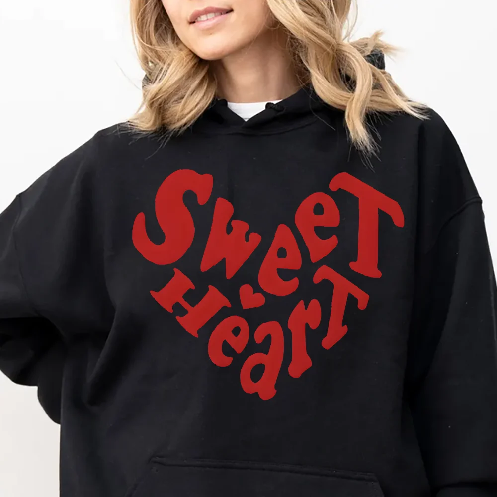

Hoodie Sweet Heart Graphic Bold Red Slogan Romantic Y2k Print Hoodie Casual Oversize Wear Trendy Love Design Cute Vibe Clothes