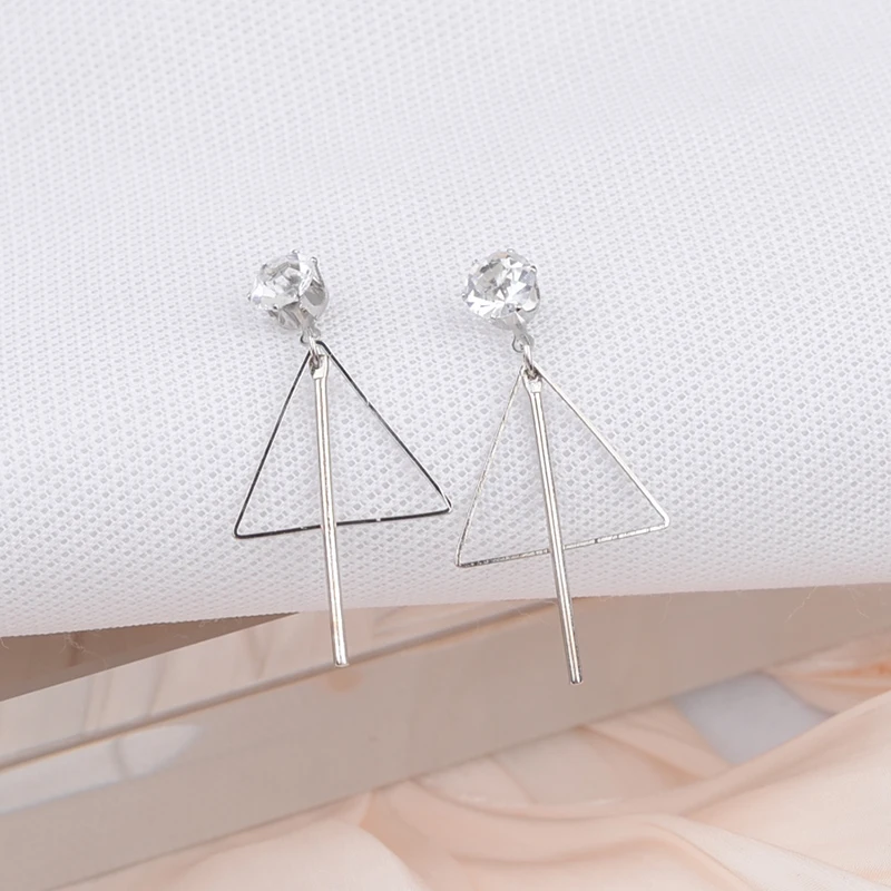 

Korean Silver Color Hollow Triangle Crystal Pendant Earring for Women Simple Long Vertical Rod Geometry Brincos Wedding Gift