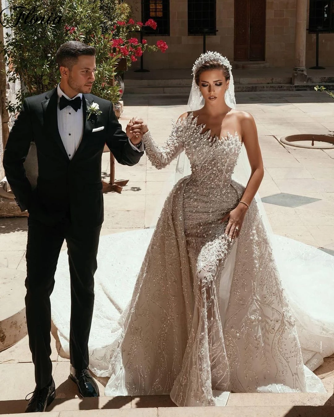 

Luxury Pearls Wedding Dresses With Long Train Sparkly Beading Wedding Gowns For Women Sequined Dubai Brides Dresses 2023