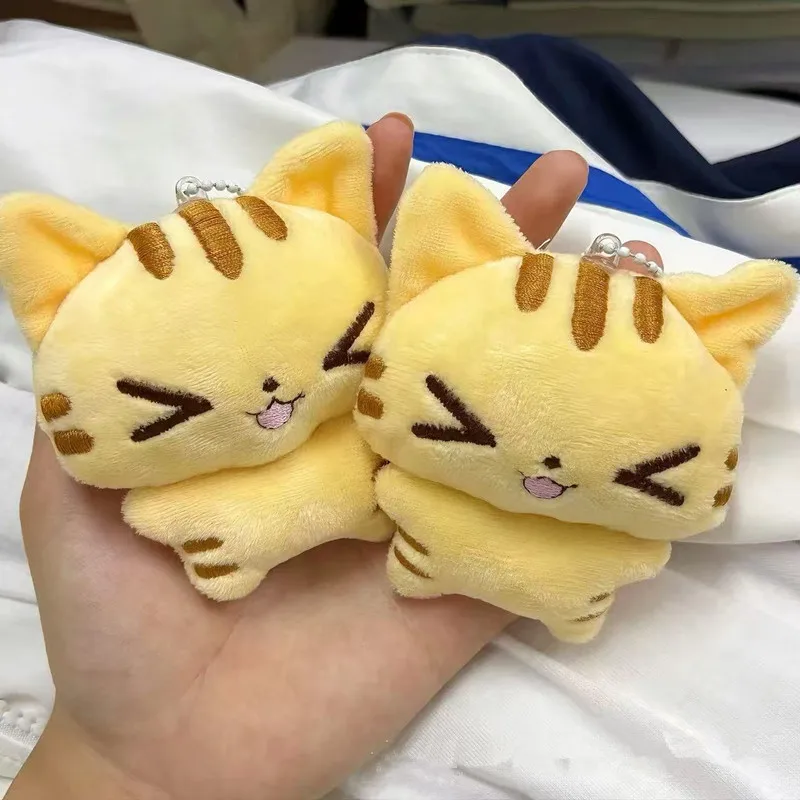 Cute Cartoon Retro Kitten Keychain, Super Adorable Plush Cat Doll Pendant, Mini Figurine Accessory view 2