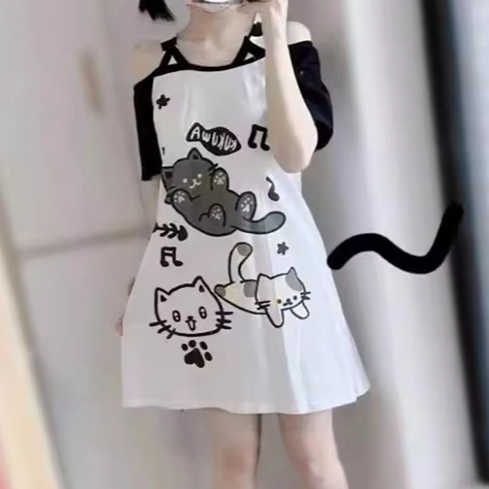 

Cartoon Cats Print Women's T-Shirt Crew Neck Summer Women Kawaii Clothes Korean Style Casual Short Sleeve Graphic Blouses Tops