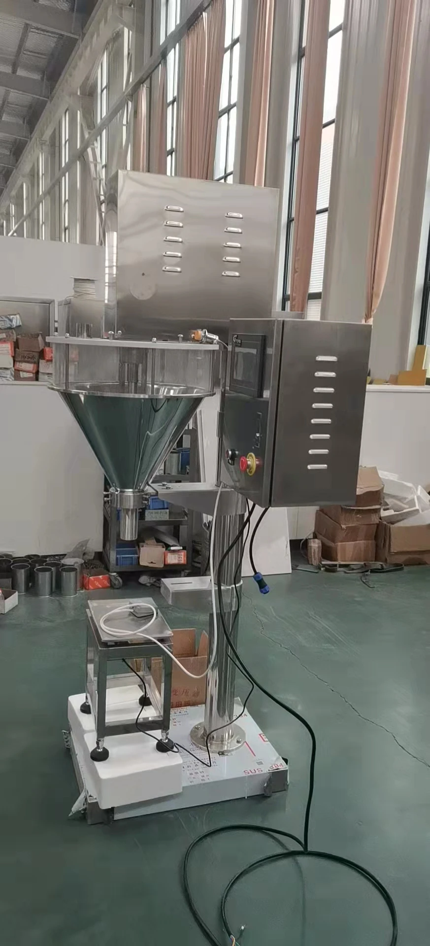 Hot Sale Servo Motor Auger Powder Filler /  Dry Powder Filling Machine