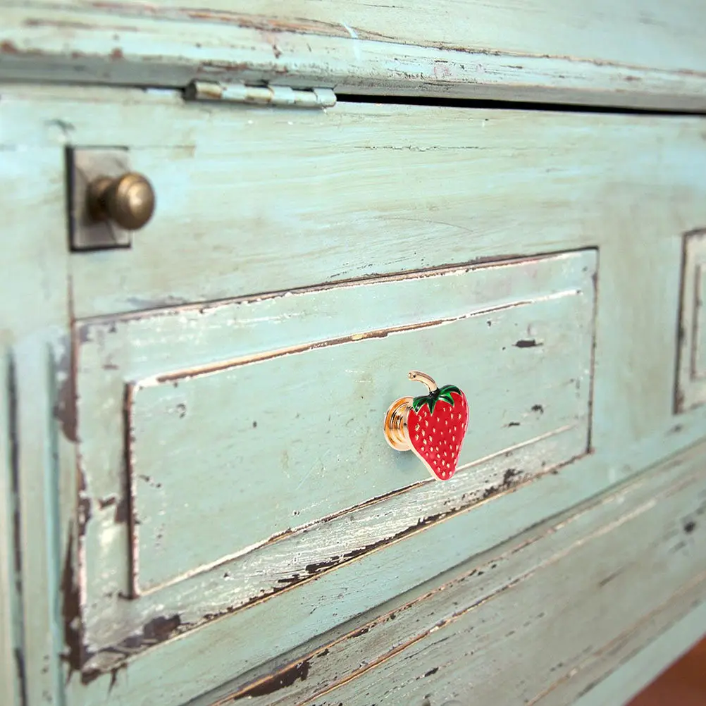 2Pcs Cute Strawberry Themed Cabinet Knobs Zinc Alloy Drawer Pulls for Kitchen Dresser Wardrobe Cupboard Decorative Handles