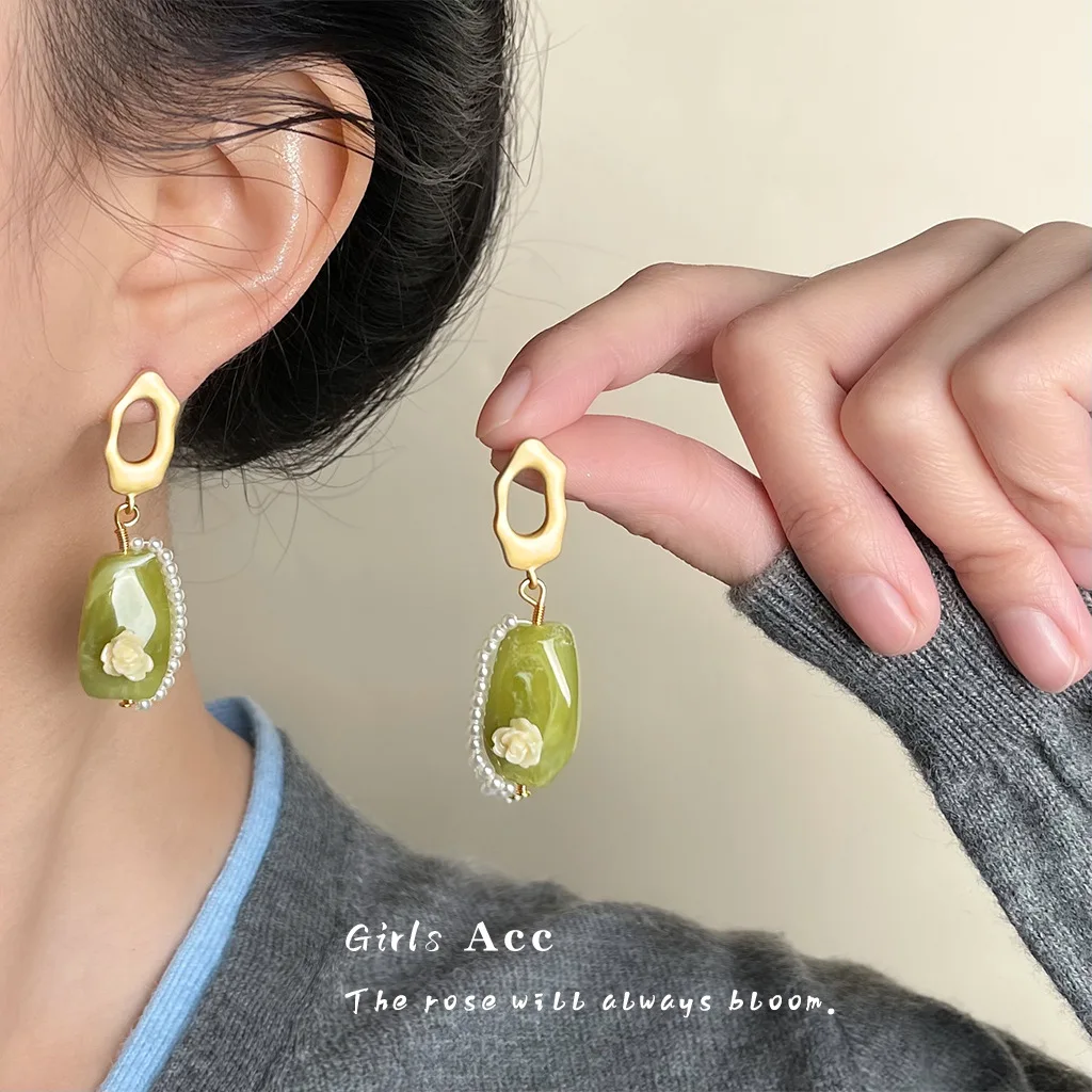 الأقراط الخضراء التدرج الطازجة الحلو 2025 حار بيع بالجملة الجنية عطلة زهرة الأقراط