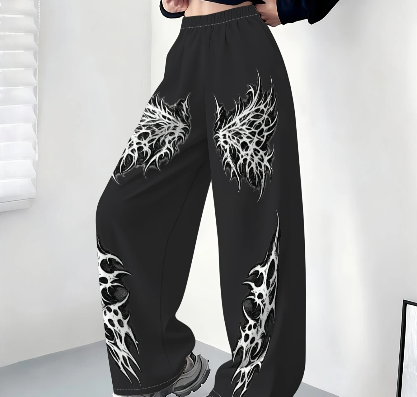 

2026 Summer Fashion New Gothic Wing Texture Men's Casual Sports Casual Straight Leg Pants New Streetwear Men's Loose Pants