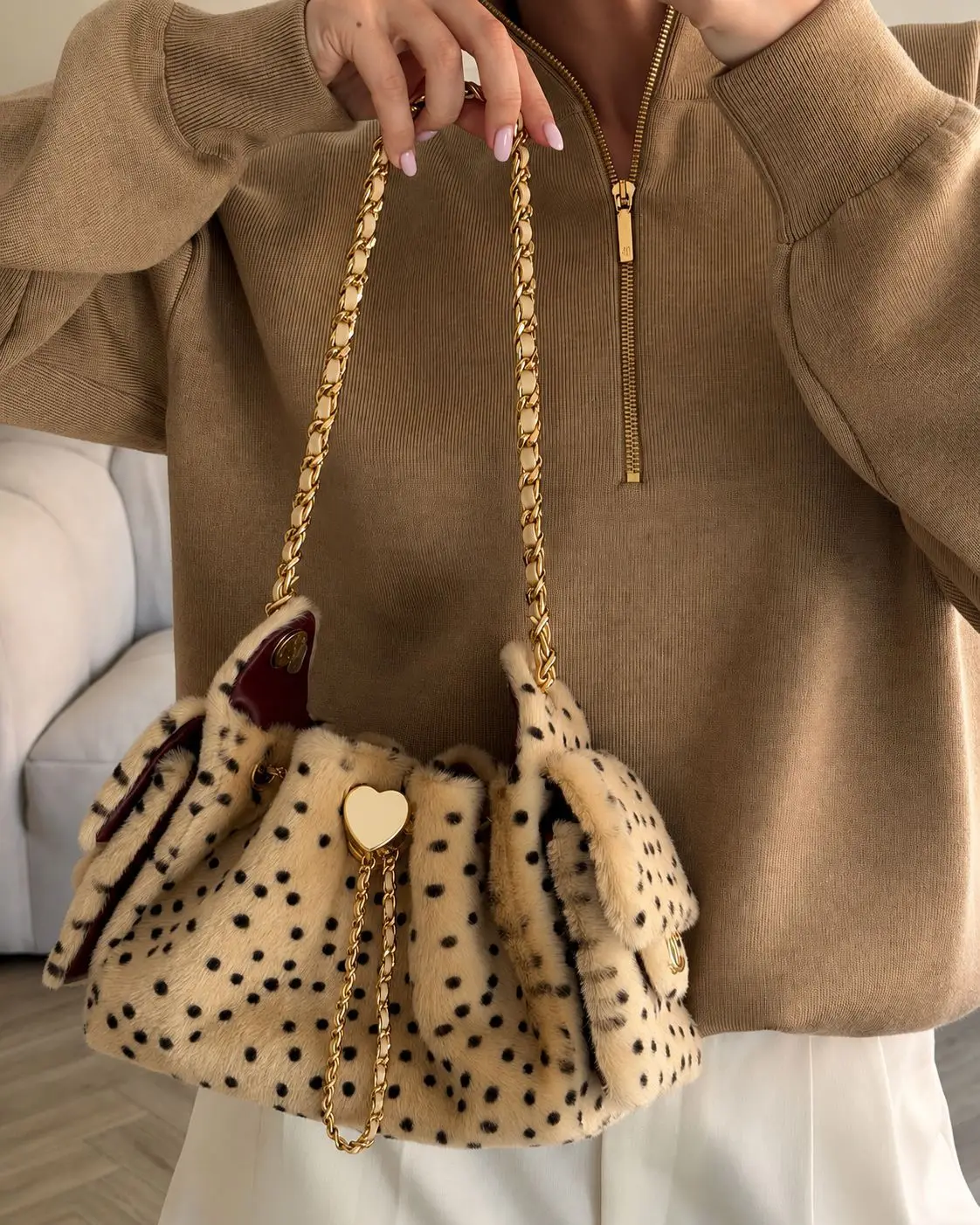 Leopard Print Faux Fur Bucket Bag Winter Fashion Fluffy Drawstring Shoulder Chain Crossbody Handbag