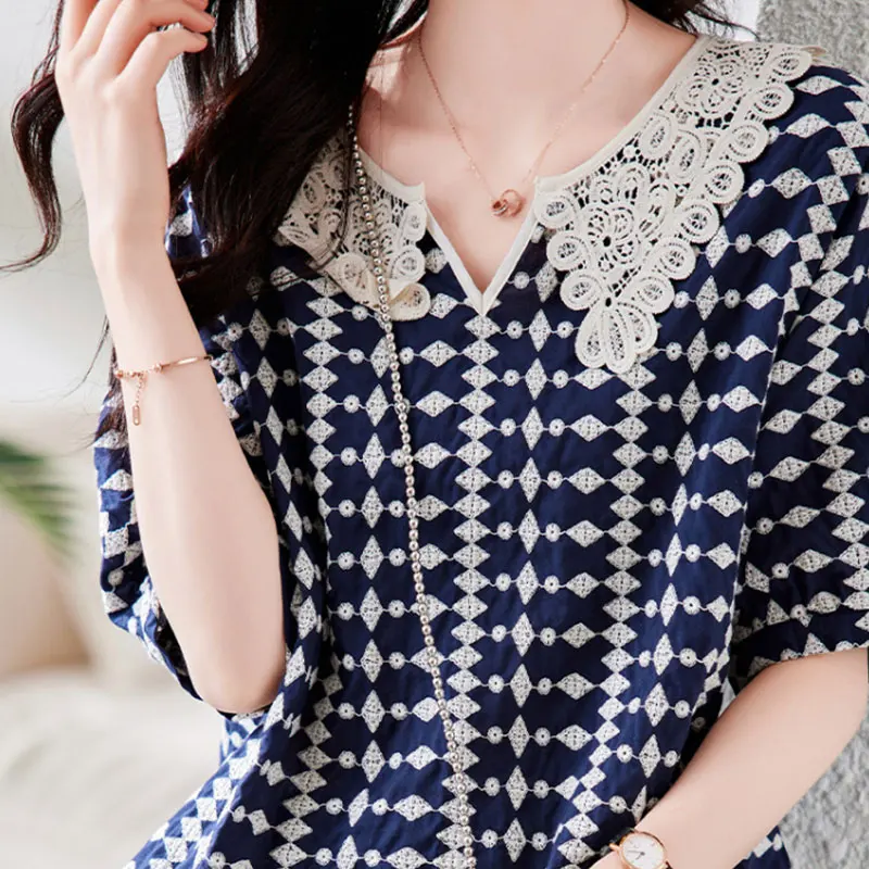 Elegant Fashion Harajuku Slim Fit Female Clothes Loose Casual All Match Shirt Printed Patchwork Doll Collar Short Sleeve Blusa