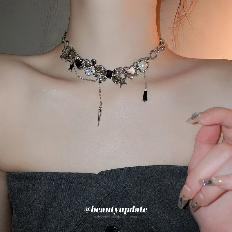 Collier en métal robuste tendance style punk indifférent, bijou pendentif unique de luxe léger hip-hop, inspiré des tendances européennes et américaines