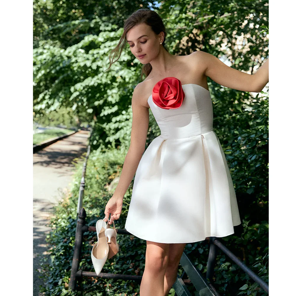 

Beautiful White A-line Short Satin Women Dresses With Handmade Flower And Pockets Sweety Mini Bridesmaid Dress