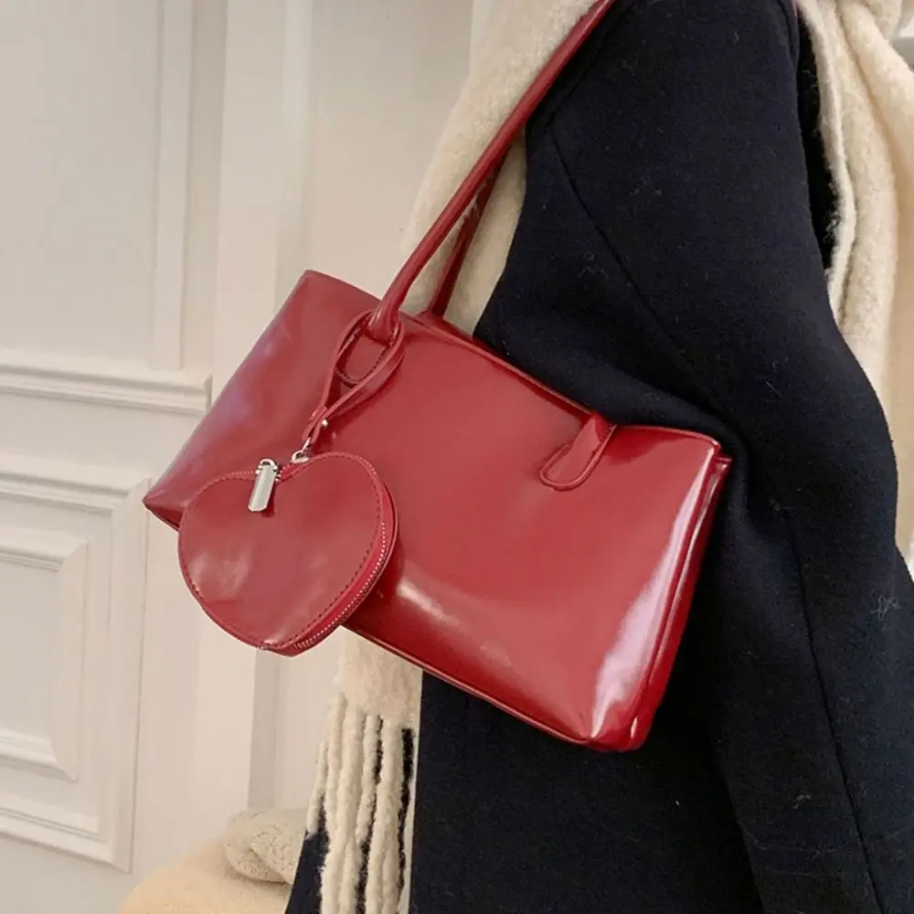 

Casual Korean Style Glossy Black Shoulder Bag PU Leather Handbag French Underarm Bag Zipper Solid Color Small Square Bag Girls