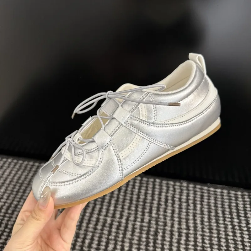

2026 New Womens Shoes Fashion Moral Training Shoes for Woman Exquisite Ballet Sports Casual Shoe Designer Shoes Zapatos De Mujer