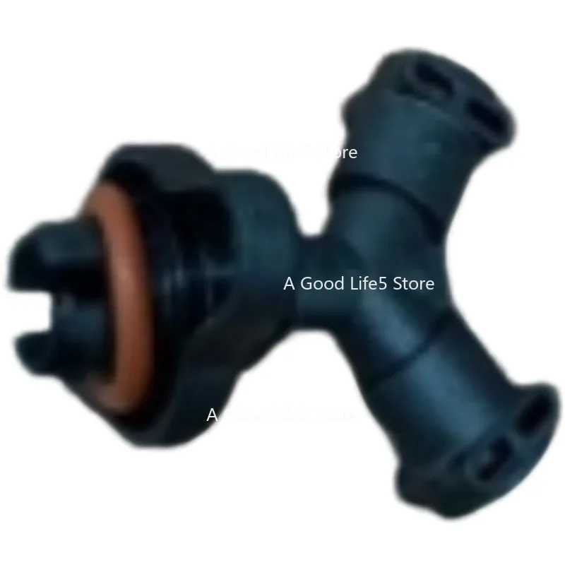 

Применитесь к власному итальянскому полуавтоматическую кофемашину SMEG ECF01 Smag Pump, аксессуарному тройнику