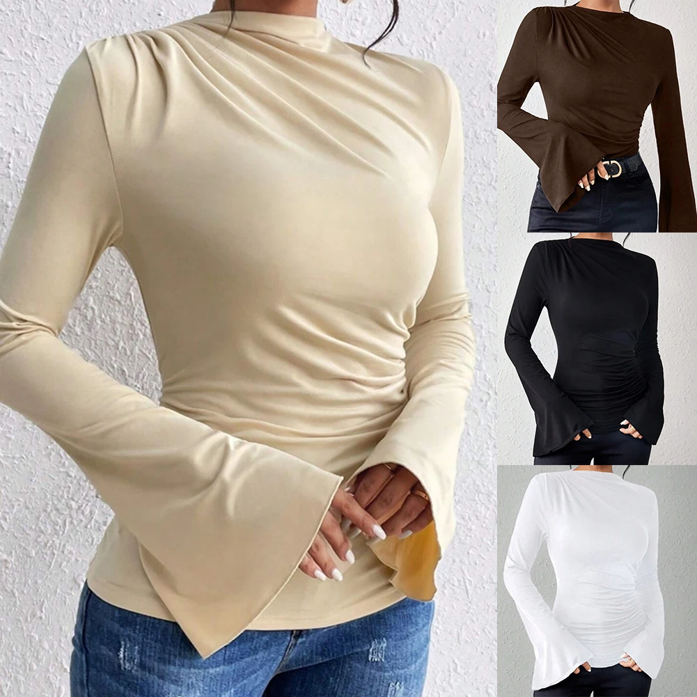 

Женская плиссированная блузка из полиэстера с расклешенными рукавами и воротником, подходит для повседневной носки и клубных мероприятий весной и зимой.