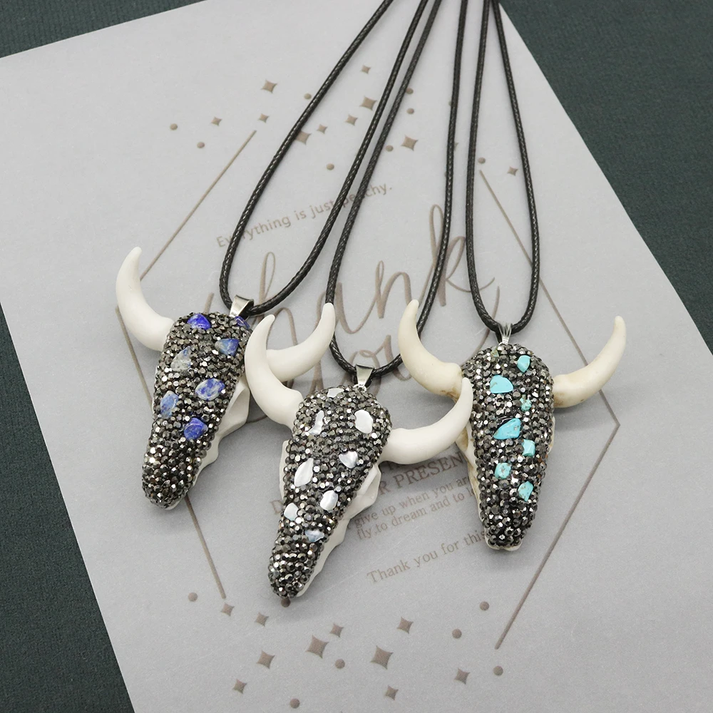 

Bull Head Shape Resin Adjustable Rope Chain Necklace Inlaid Crushed Natural Stone and Rhinestones Pendant Jewelry for Man Gift