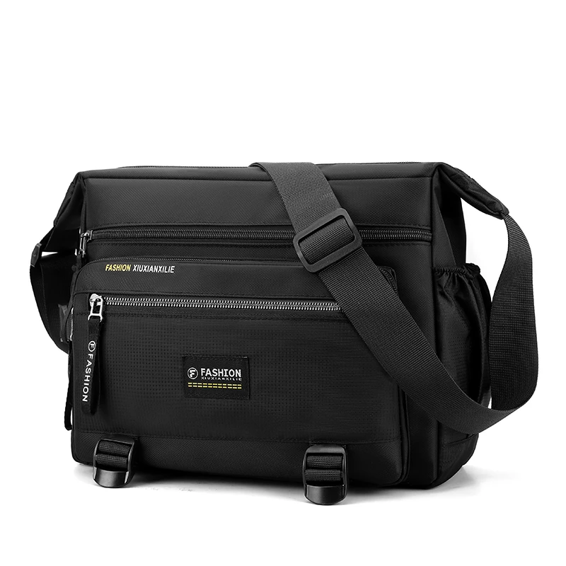 

Large capacity nylon cross body bag | adjustable shoulder strap, zipper closure, water bottle rack, very suitable for business t